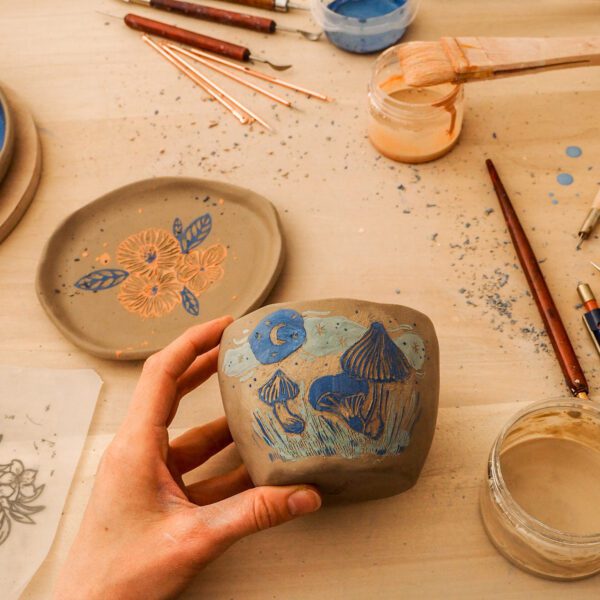 Naczynia dekorowane techniką sgraffito